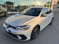 Usata VW Polo Life 95 CV (69 kW) 2023 Ascot grey Berlina