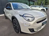 Usata Fiat 600 La Prima 101 CV (74 kW) 2025 Beige SUV
