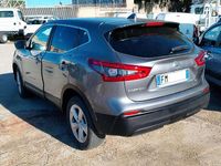 Usata Nissan Qashqai N-Connecta 131 CV (96 kW) 2018 Grigio SUV