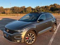 Usata VW T-Roc 150 CV (110 kW) 2019 Grigio SUV