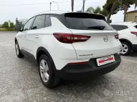 Usata Opel Grandland X Business 120 CV (88 kW) 2018 Bianco SUV