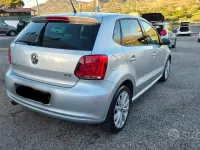 Usata VW Polo Highline 90 CV (66 kW) 2012 Grigio Utilitaria
