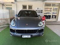 Usata Porsche Cayenne 385 CV (283 kW) 2016 Grigio SUV
