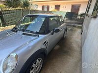 Usata Mini Cooper 116 CV (85 kW) 2004 Grigio Utilitaria