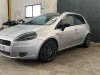 Usado Fiat Grande Punto Dynamic 90 HP (66 kW) 2007 Citadino