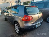 Usata VW Golf V Comfortline 105 CV (77 kW) 2007 Grigio Berlina
