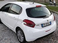 Usata Peugeot 208 Allure 82 CV (60 kW) 2016 Utilitaria