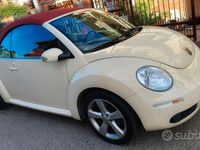 Usata VW Beetle Cabriolet Edition 102 CV (75 kW) 2009 Bianco Cabrio