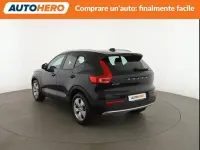 Usata Volvo XC40 Momentum 150 CV (110 kW) 2021 Nero SUV