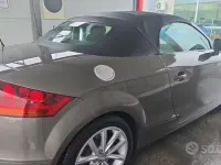 Usata Audi TT Roadster Advanced Plus 170 CV (125 kW) 2011 Grigio Cabrio
