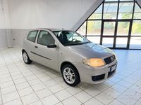 Usata Fiat Punto Dynamic 60 CV (44 kW) 2004 Beige Utilitaria
