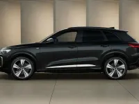 Nuova Audi Q5 S-Line 204 CV (150 kW) 2025 Nero mythos metallizzato SUV