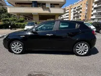 Usata Alfa Romeo Giulietta Distinctive 105 CV (77 kW) 2011 Nero Utilitaria