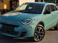Usata Fiat 600 La Prima 101 CV (74 kW) 2025 Blu/azzurro SUV