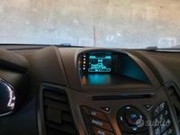 Usata Ford Fiesta 95 CV (69 kW) 2015 Grigio Utilitaria