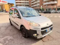 Usata Peugeot Partner Tepee 92 CV (67 kW) 2013 Grigio Monovolume