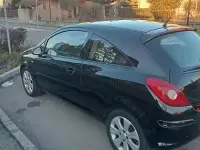 Usata Opel Corsa 45 CV (33 kW) 2010 Nero Utilitaria
