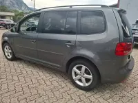 Usata VW Touran Comfortline 105 CV (77 kW) 2014 Grigio Monovolume