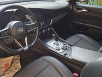 Usata Alfa Romeo Giulia Super 179 CV (131 kW) 2017 Marrone Berlina