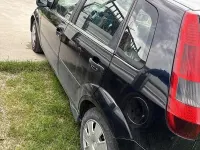 Usata Ford Fiesta 75 CV (55 kW) 2004 Nero Utilitaria