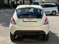 Usata Lancia Ypsilon Gold 69 CV (50 kW) 2013 Bianco Utilitaria