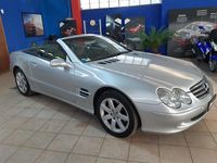 Usata Mercedes SL350 245 CV (180 kW) 2003 Argento Cabrio