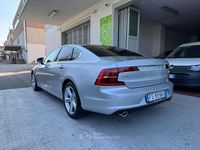 Usata Volvo S90 Business Edition 190 CV (139 kW) 2018 Argento Berlina
