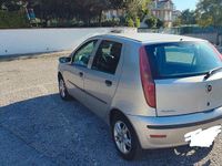 Usata Fiat Punto Active 60 CV (44 kW) 2004 Argento Berlina