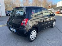 Usata Renault Twingo Dynamique 76 CV (55 kW) 2008 Nero Utilitaria