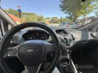 Usata Ford Fiesta 60 CV (44 kW) 2009 Berlina