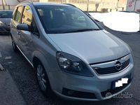 Usata Opel Zafira Cosmo 105 CV (77 kW) 2006 Grigio Monovolume