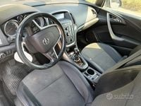 Usata Opel Astra 110 CV (80 kW) 2010 Marrone Station wagon