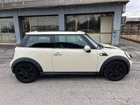 Usata Mini Cooper 120 CV (88 kW) 2007 Bianco Utilitaria