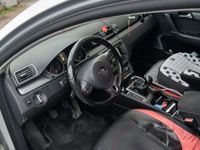 Usata VW Passat 140 CV (102 kW) 2013 Grigio Station wagon