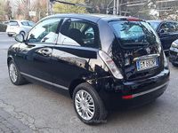 Begagnad Lancia Ypsilon 69 HK (50 kW) 2012 Svart Halvkombi