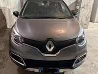 Usata Renault Captur 110 CV (80 kW) 2016 Grigio SUV