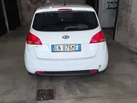 Usata Kia Venga 90 CV (66 kW) 2014 Bianco Utilitaria