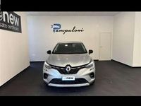Usata Renault Captur Techno 160 CV (117 kW) 2022 Grigio chiaro SUV