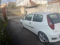 Usata Fiat Punto 70 CV (51 kW) 2001 Bianco Utilitaria