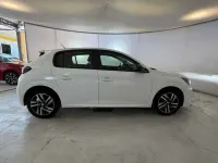 Usata Peugeot 208 Active 75 CV (55 kW) 2023 Bianco Utilitaria