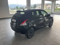 Usata Lancia Ypsilon Silver 69 CV (50 kW) 2024 Nero Utilitaria