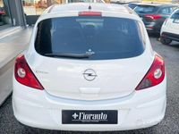 Usata Opel Corsa Edition 84 CV (61 kW) 2010 Bianco Utilitaria
