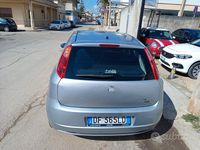 Usata Fiat Grande Punto 65 CV (47 kW) 2007 Grigio Utilitaria