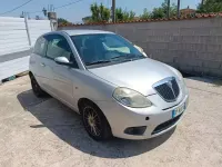 Usata Lancia Ypsilon 60 CV (44 kW) 2008 Argento Utilitaria