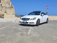 Usata Mercedes E220 170 CV (125 kW) 2012 Bianco Coupé