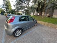 Usata Fiat Grande Punto 90 CV (66 kW) 2007 Grigio Utilitaria