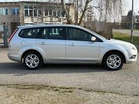 Usata Ford Focus Style 109 CV (80 kW) 2010 Grigio Station wagon