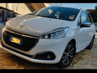 Usata Peugeot 208 110 CV (80 kW) 2018 Bianco Utilitaria