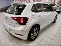 Usata VW Polo Life 80 CV (58 kW) 2024 Argento Utilitaria