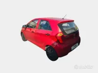 Usata Kia Picanto 69 CV (50 kW) 2011 Rosso Utilitaria